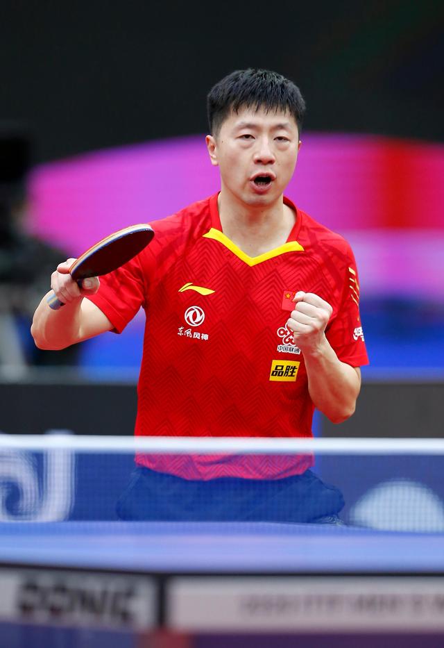 将永远与坚 将永远与坚